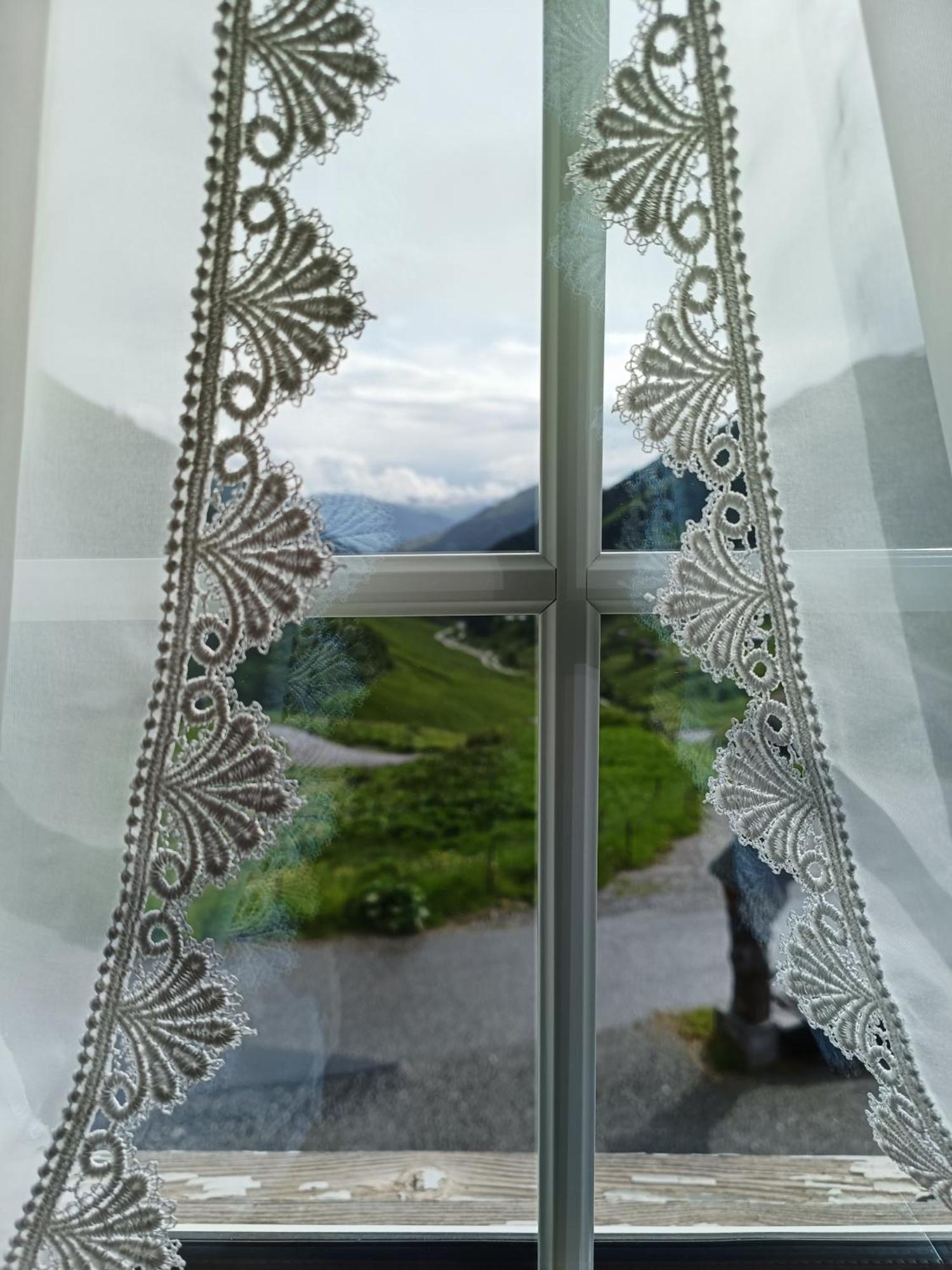 Berghaus Sulzfluh Hotel Saint Antonien Exterior photo